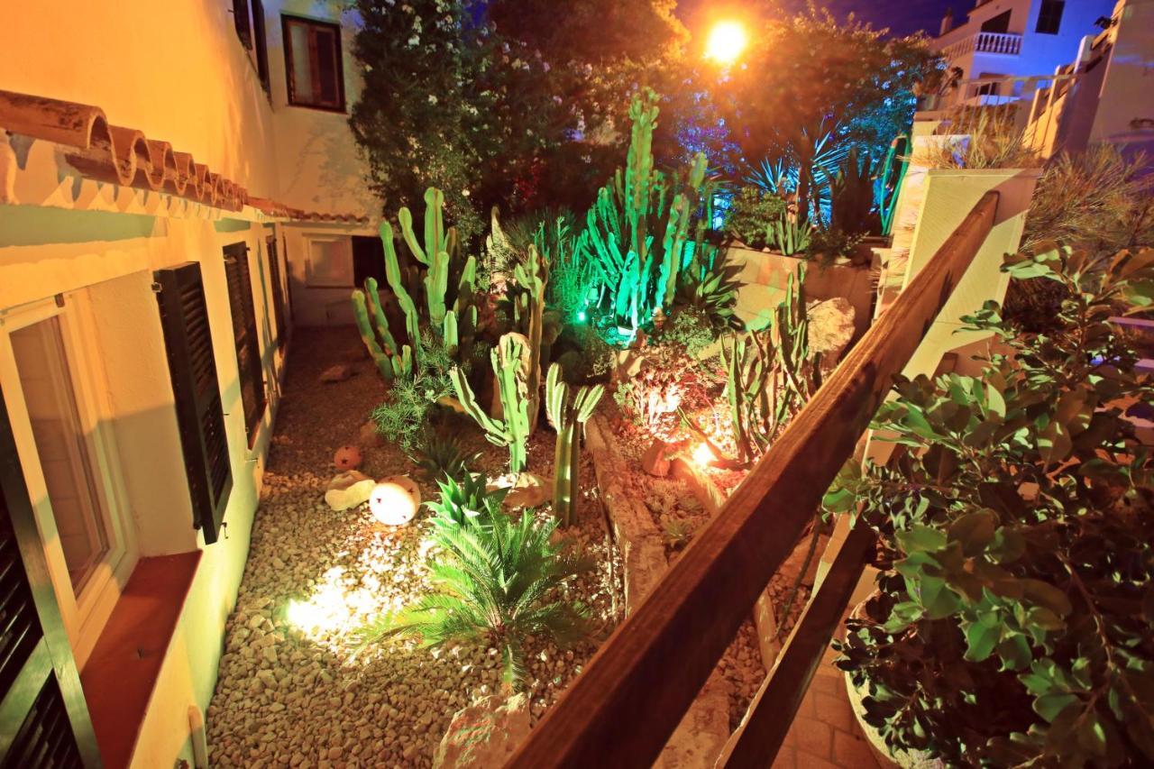 Wunderschoenes Kleines Apartment Fuer 2 Personen Mit Idylischen Blick Ins Gruene Cala Galdana  Extérieur photo